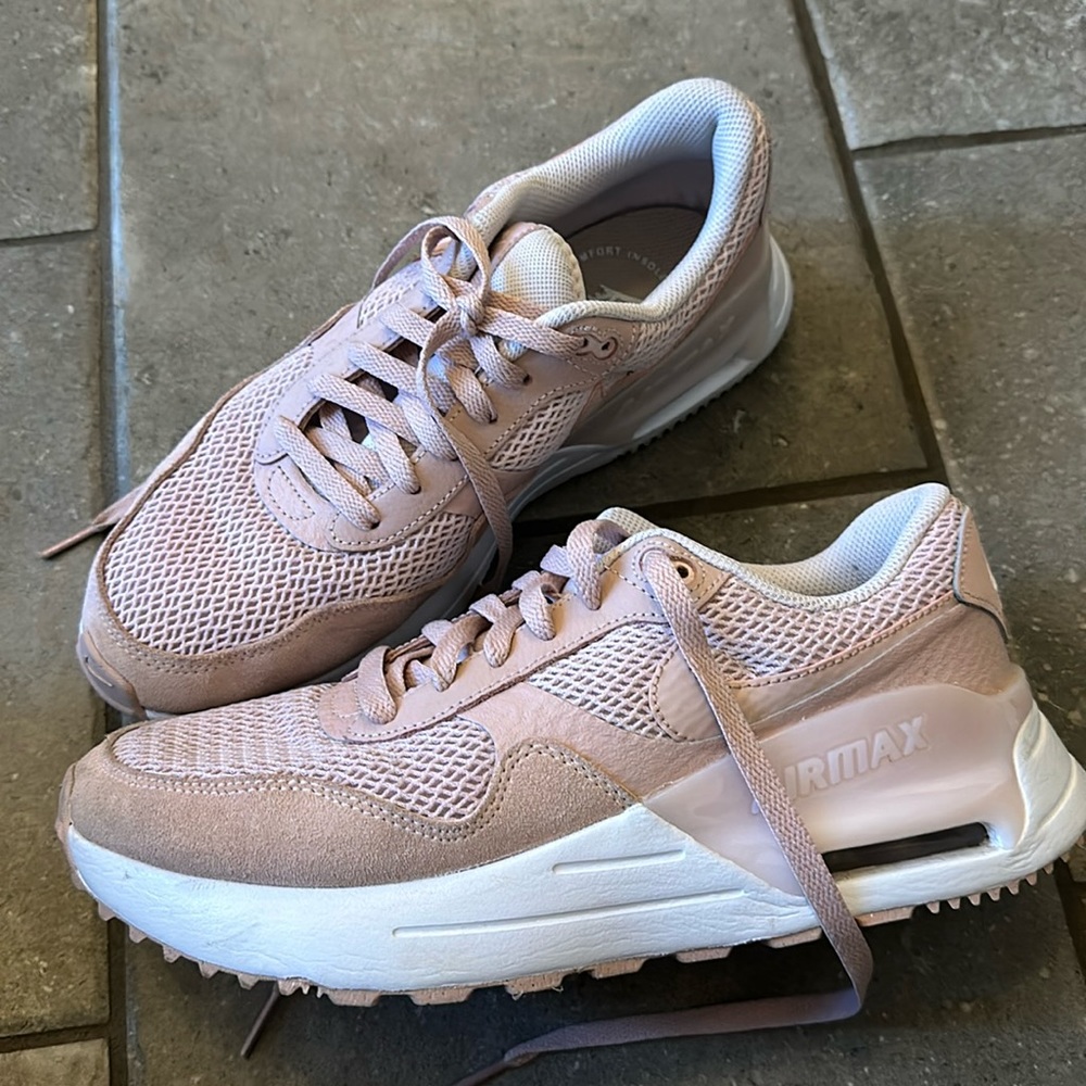 Pink Nike Air Max Systm